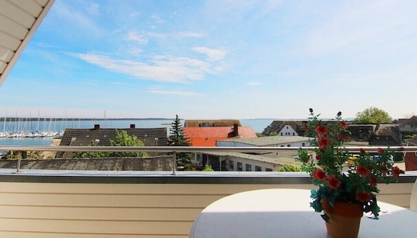 Property grounds - Harbor houses - vacation apartment 18 "Anchorage" (Breege)