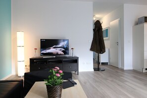 Televisio, DVD-soitin, stereot