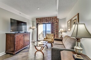 Smart TV - Premier 17th Floor Oceanfront Retreat - Myrtle Beach Hilton Anderson Club (Myrtle Beach)