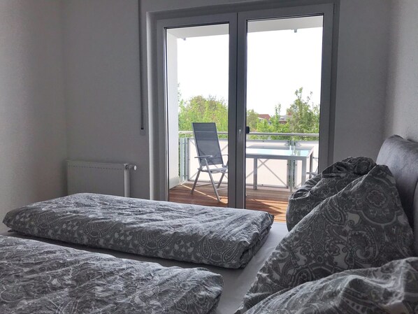 1 bedroom, travel cot, free WiFi, bed sheets - Ferienappartement "langschläfer" (Sassnitz)