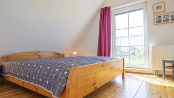 2 Schlafzimmer, Reisekinderbett, kostenloses WLAN
