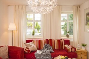 Fernseher, Stereoanlage