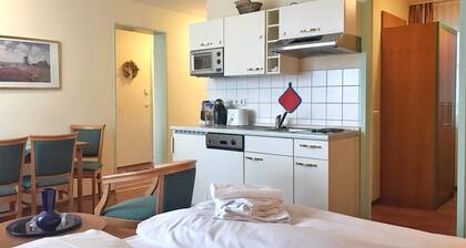 Hafenresidenz - Ferienwohnung 13 "Dahlien"