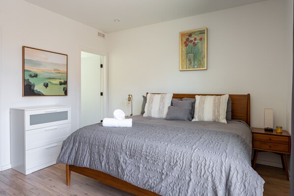 2 Schlafzimmer, Bügeleisen/Bügelbrett, kostenloses WLAN, Bettwäsche