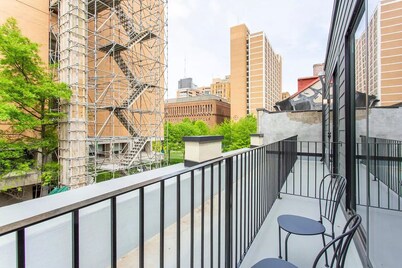 Boutique Bi-Level Penthouse Loft - Washington Sq West