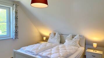 2 Schlafzimmer, Reisekinderbett, kostenloses WLAN, Bettwäsche