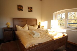 1 Schlafzimmer, Reisekinderbett, kostenloses WLAN, Bettwäsche