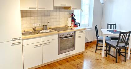 Seaside Appartements, "black-white"
