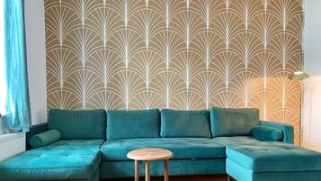 Fernseher, Stereoanlage