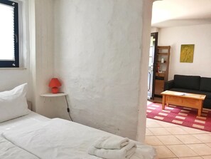 1 chambre, accès au Wi-Fi (inclus), literie fournie