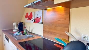 Oven, stovetop, dishwasher, coffee/tea maker