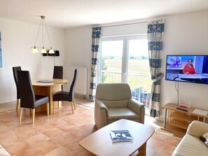 Fernseher, Stereoanlage