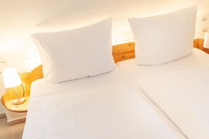 3 Schlafzimmer, Schreibtisch, Reisekinderbett, kostenloses WLAN