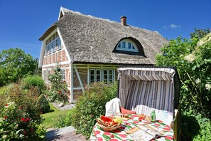Outdoor dining - Landhaus Vilmnitz, Wohnung 1 (Vilmnitz)