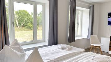 2 Schlafzimmer, Schreibtisch, kostenloses WLAN, BettwÀsche