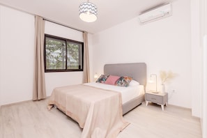 Apartment 2 Rooms | 2 bedrooms, iron/ironing board, free WiFi - Le Rez De Jardin (La Marsa)