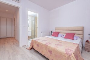 Apartment 2 Rooms | 2 bedrooms, iron/ironing board, free WiFi - Le Rez De Jardin (La Marsa)