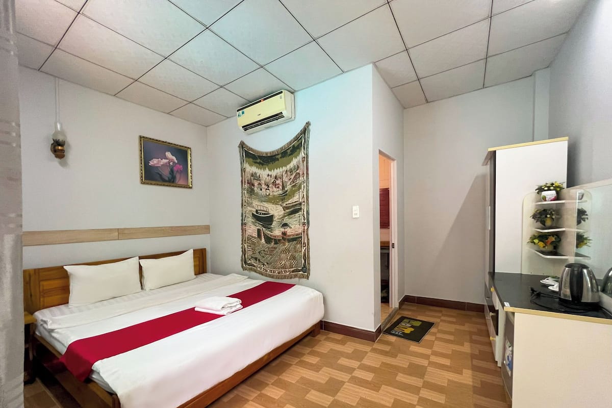 1 bedroom, premium bedding, down comforters, minibar