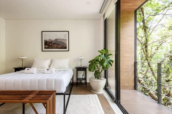 3 bedrooms, iron/ironing board, travel cot, WiFi