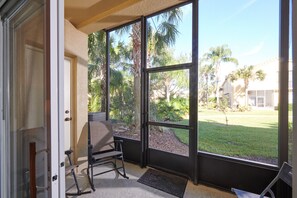 Interior - 4. Magical Townhouse Moments from Disney! (Kissimmee)