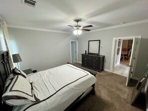 3 bedrooms, WiFi, bed sheets