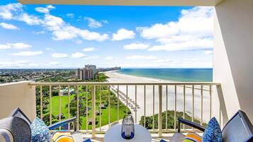 Condo, 1 King Bed with Sofa bed (Modern beachfront condo with pool, gy) | Property grounds