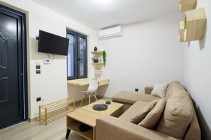 Smart TV - The Chess Garden of Athens (Athens)