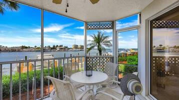 Condo, 1 Queen Bed (Rare riverfront condo with pool, spa,) | Outdoor dining