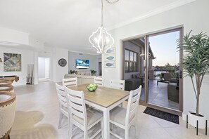 Apartamento, varias camas (Esplanade III 309) | Restauración