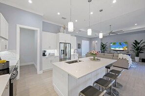 House, Multiple Beds (115 South Bahama Avenue) | Private kitchen