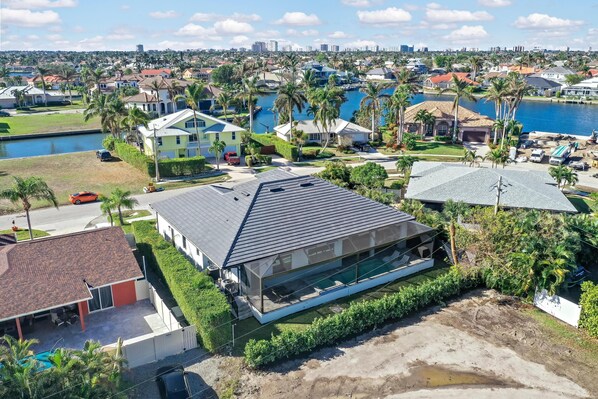 Huis, Meerdere bedden (115 South Bahama Avenue) | Exterieur