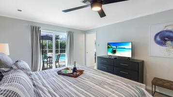 Nhà, nhiều giường (921 Montego Court) | 3 phòng ngủ