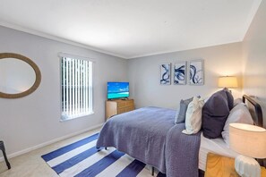 House, Multiple Beds (921 Montego Court) | 3 bedrooms - 921 Montego Court (Marco Island)