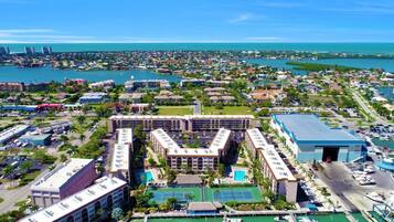 Condo, 1 cama King size (Pleasant condo with spectacular views) | Vista aérea