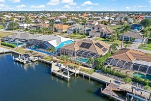 獨棟房屋, 多張床 (Alluring waterfront home with W expos) | 碼頭