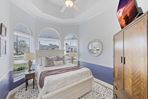 獨棟房屋, 多張床 (Alluring waterfront home with W expos) | 4 間臥室