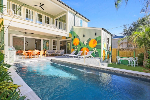 Pool - Outdoor Living in New Orleans | Heated Pool (New Orleans)