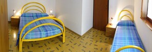 2 habitaciones, caja de seguridad en la habitación y ropa de cama 
