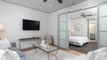 1 bedroom, desk, free WiFi, bed sheets