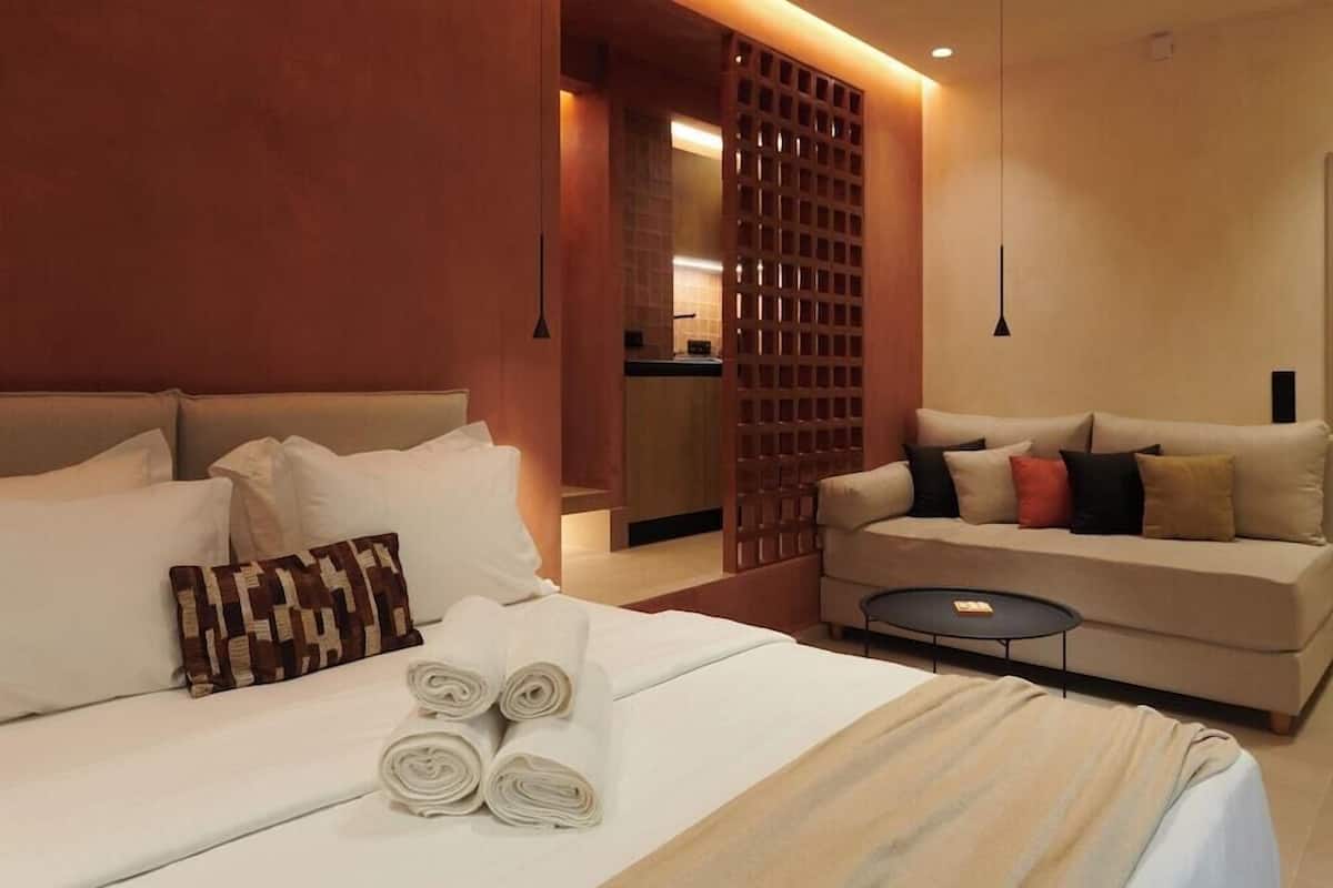 1 bedroom, in-room safe, blackout curtains, free WiFi