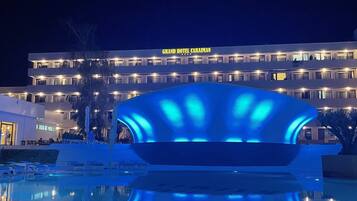 المنشأة من الخارج