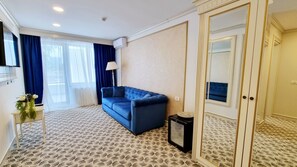 Executive Room, 1 Bedroom, Pool View | Living area | 102-cm LCD TV with cable channels, TV