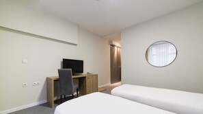 Superior Double or Twin Room | Hypo-allergenic bedding, minibar, in-room safe, desk - HOTEL SAHAT (Sarajevo)