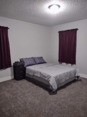 4 makuuhuonetta, silitysrauta/-lauta, vauvan matkasänky, ilmainen Wi-Fi