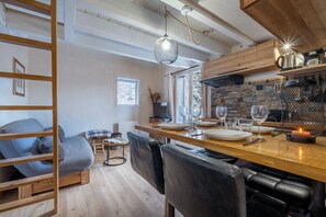 Living area - Apt with nice view near the center of Chamonix (Chamonix-Mont-Blanc)