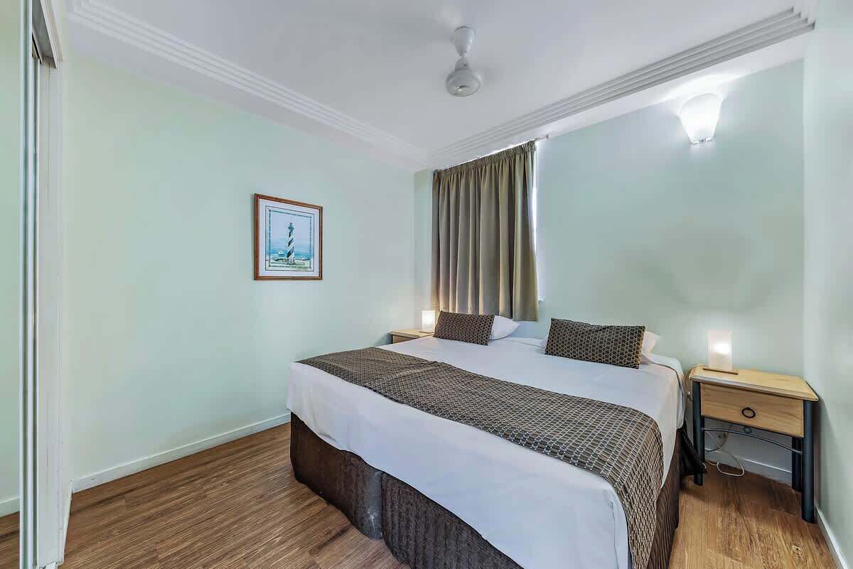 Fer et planche à repasser, Wi-Fi gratuit, draps fournis