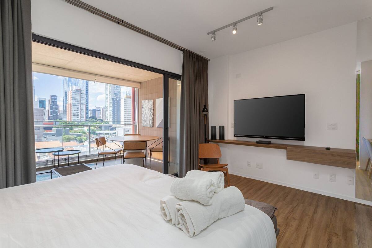 Estúdio básico | 1 quarto, Wi-Fi de cortesia, roupa de cama