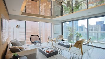 Télévision à écran plat