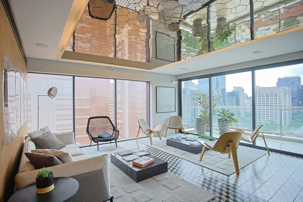 Télévision à écran plat