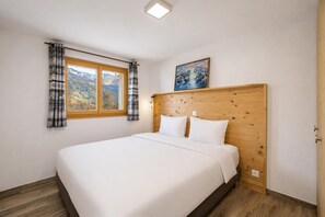 4 bedrooms, free WiFi, bed sheets